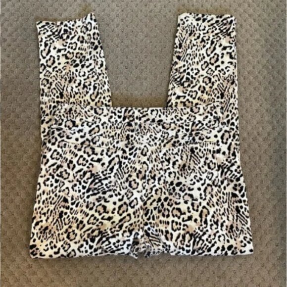 Chicos So Slimming Girlfriend Ankle Cheetah Print Pants - Picture 3 of 3